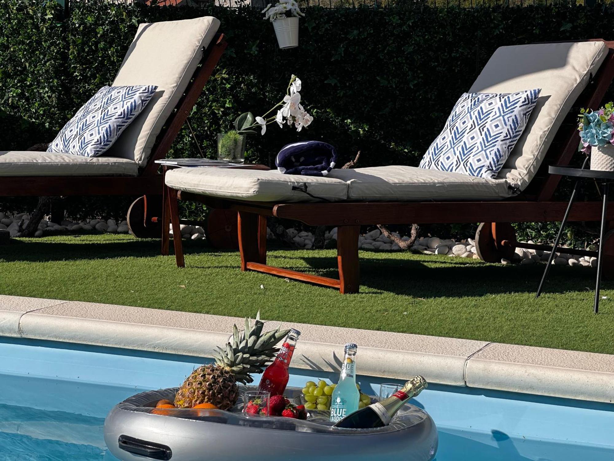 Villa Ivona With Swimming Pool And Jacuzzi Oslje Kültér fotó